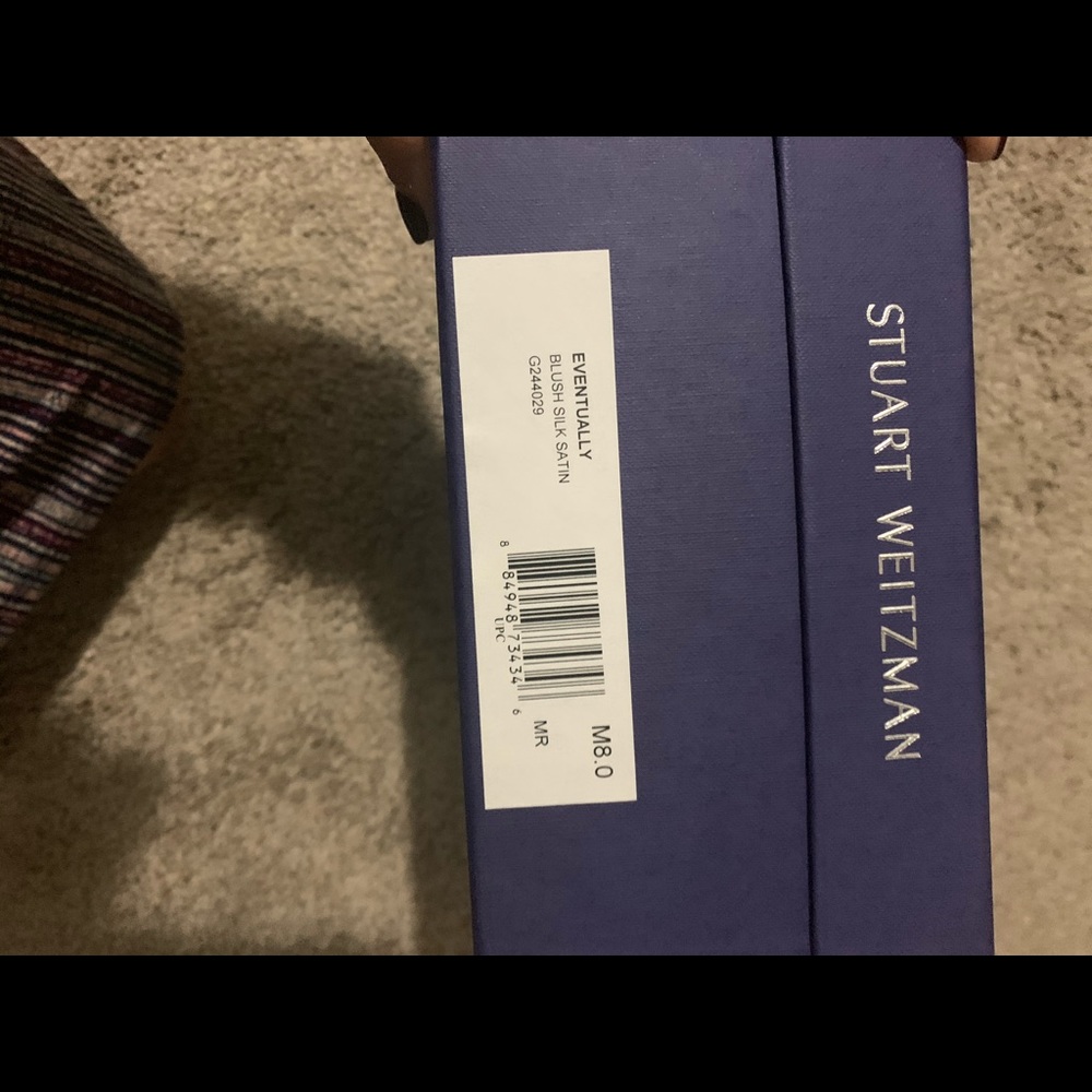 Stuart Weitzman closed toed rose heels - Picture 4 of 5